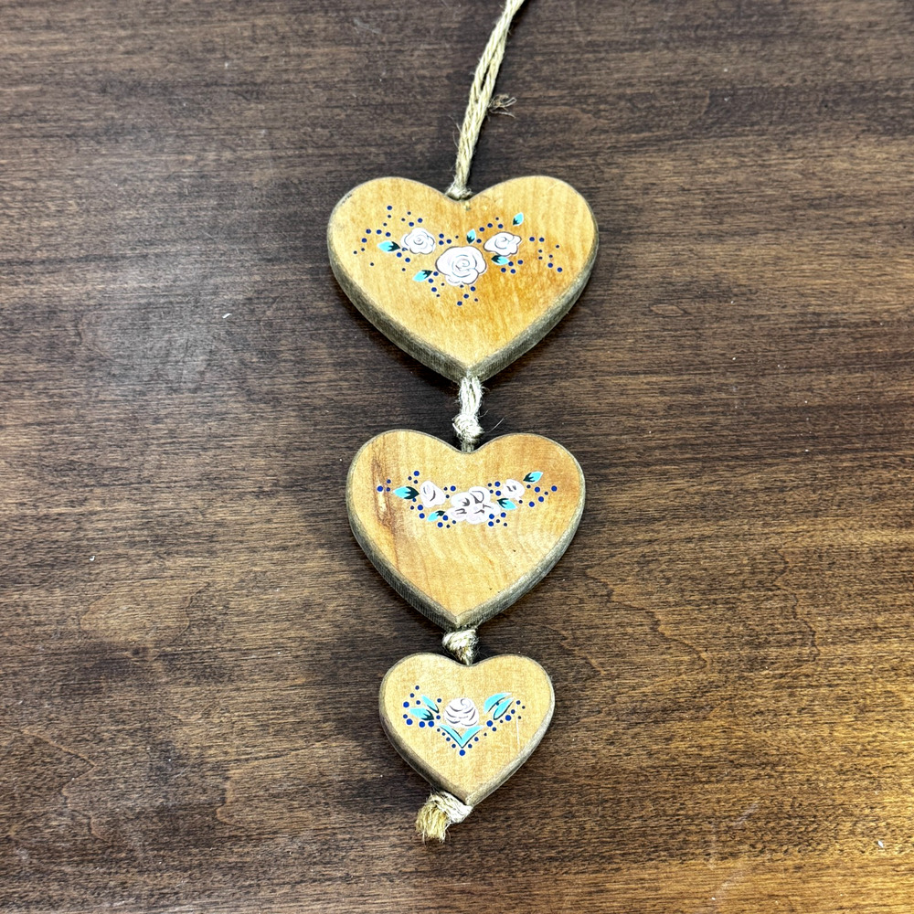 Vintage Wood Hearts Cottagecore Decor Hanging Grandma-Core Flowers